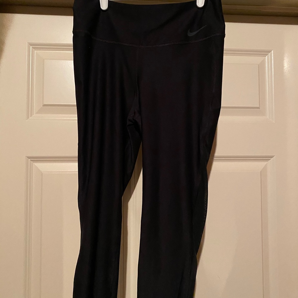 NWOT NIKE dri-fit leggings
